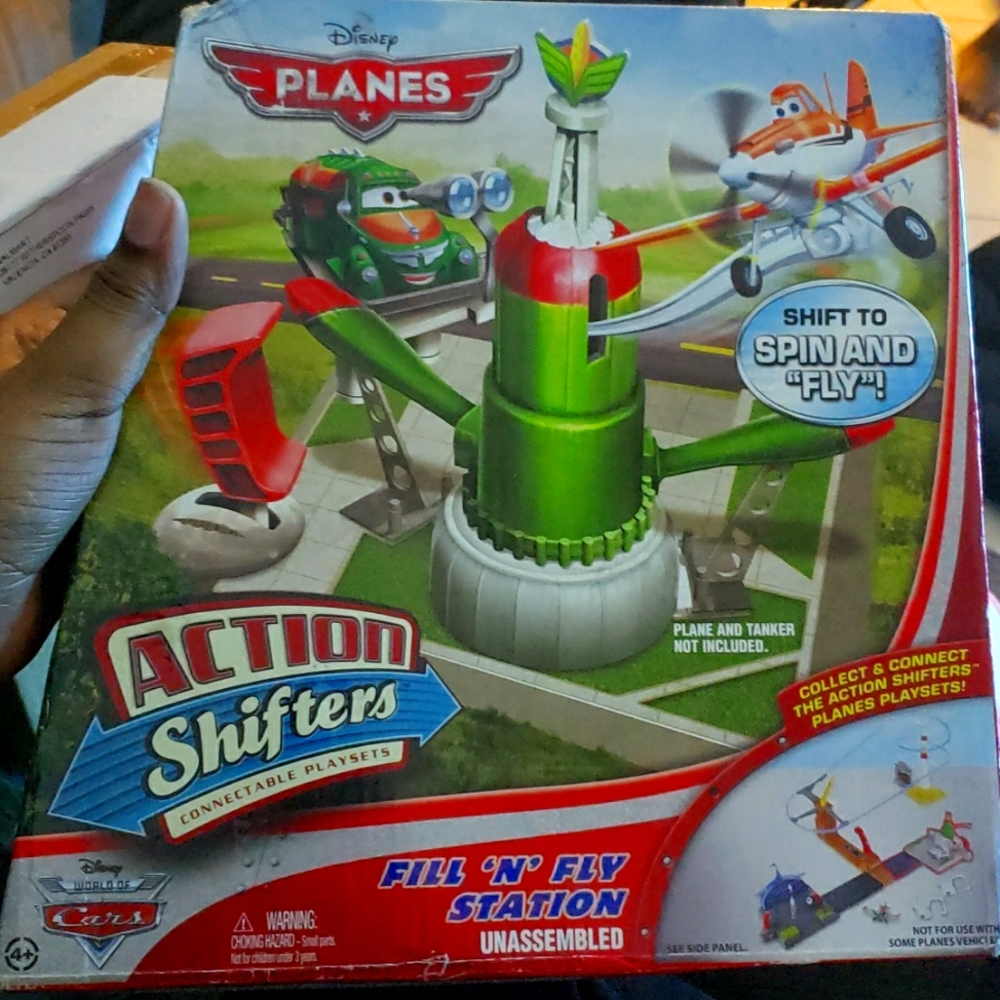 Disney Planes Action Shifters Skippers Flight School Toy